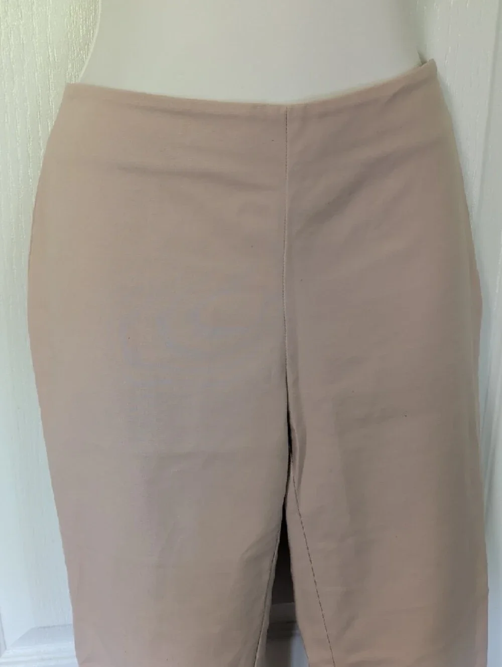 Vince Camuto Women's Straight Leg Pants in Light Beige - Picture 3 of 13